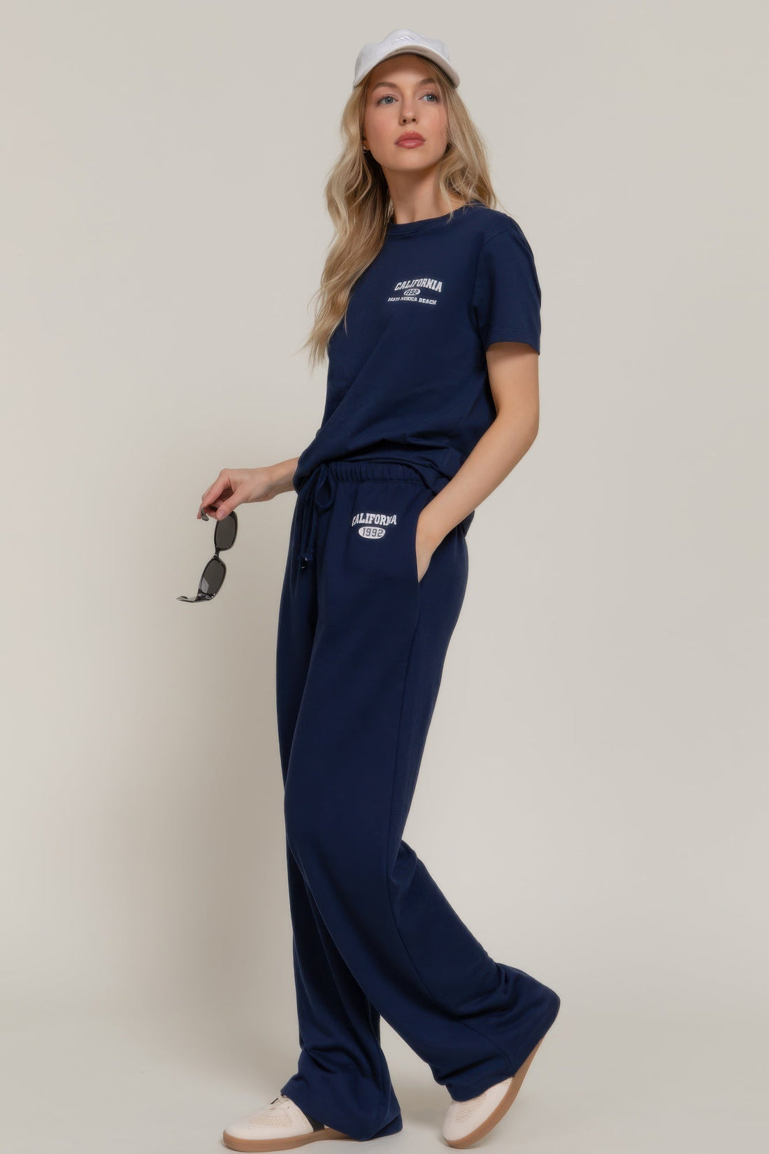 Discover the brilliance of IVORYNN Sweatpants: the quality you deserve for every step of your day