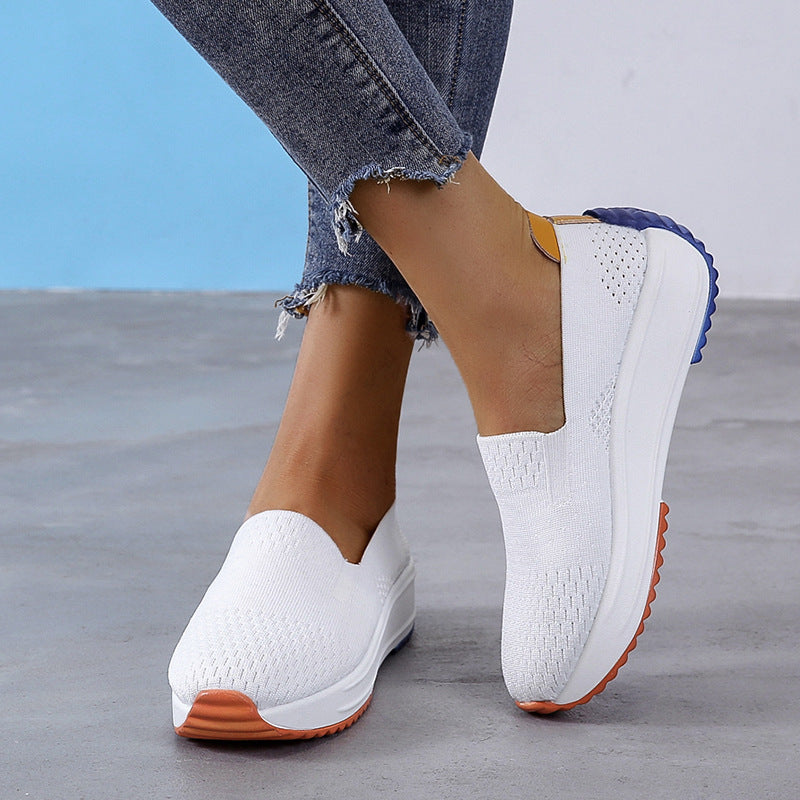 Light Comforts Casual Running Shoes