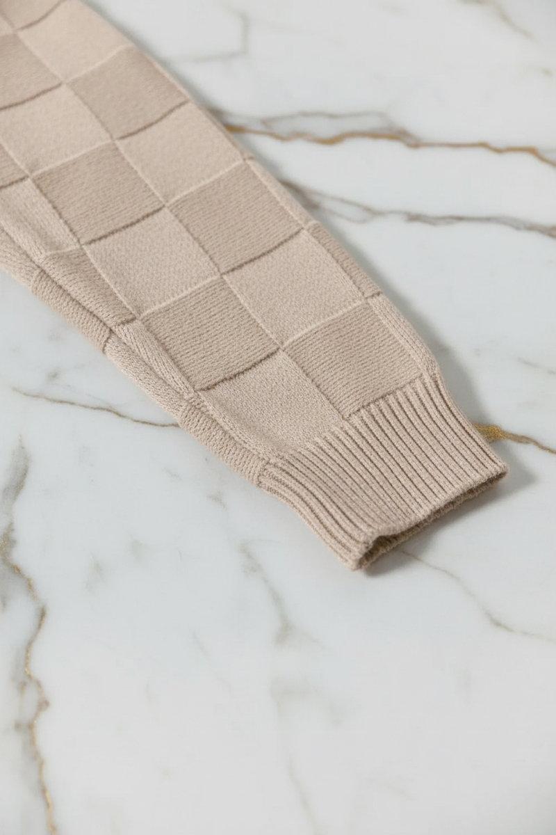 صورة 1 - تفاصيل الأكمام