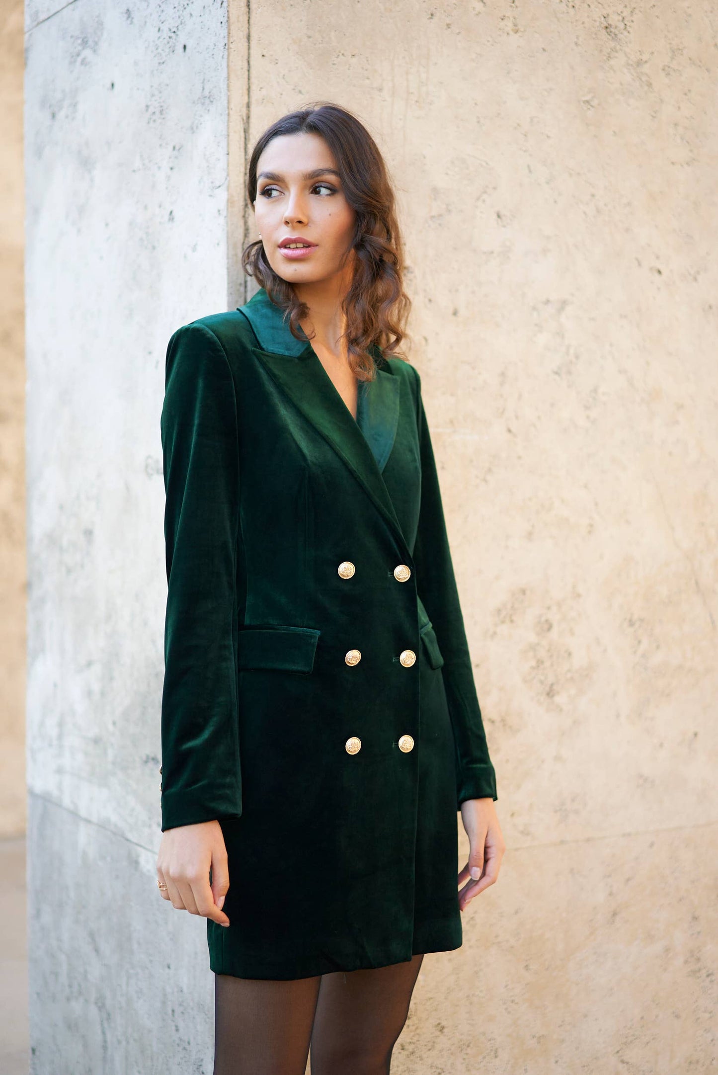 Luxurious Velvet Long-Sleeve Double-Breasted Dress Jacket with Gold Buttons V2020N