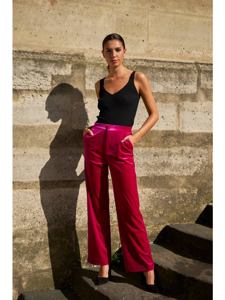 Elegant High-Waisted Straight-Cut Velvet Trousers with Side Pockets, Button Closure