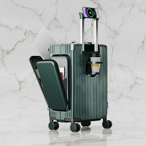 الحقيبة الخضراء على خلفية رخامية