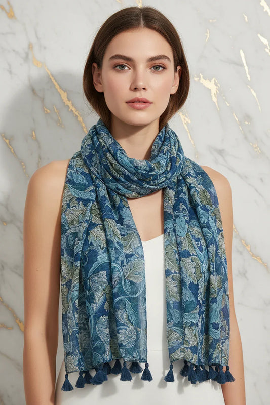 تصوير قريب لتفاصيل الوشاح