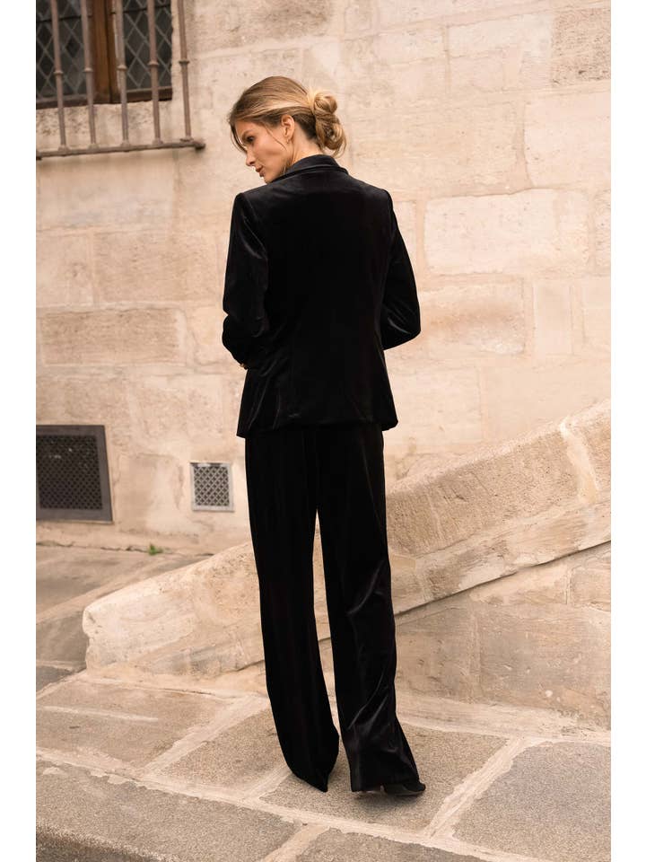 Elegant High-Waisted Straight-Cut Velvet Trousers with Side Pockets, Button Closure