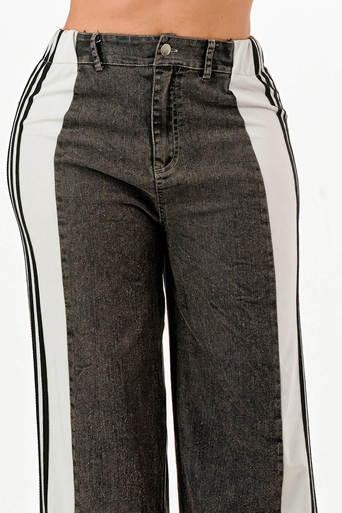 Clean Line Wide Leg Black Jeans With Stripe Detail - IVORYNN