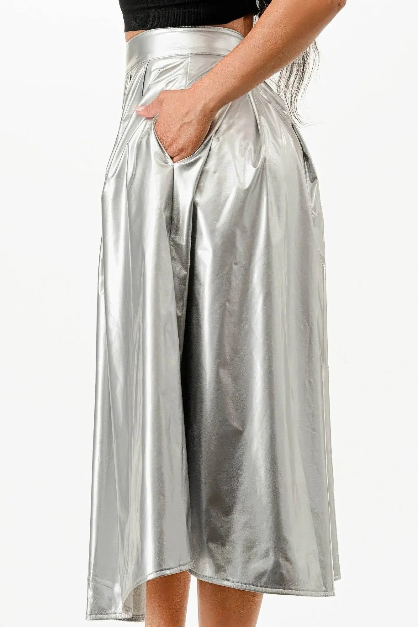 Distinctive shiny Midi Skirt With Pockets - IVORYNN