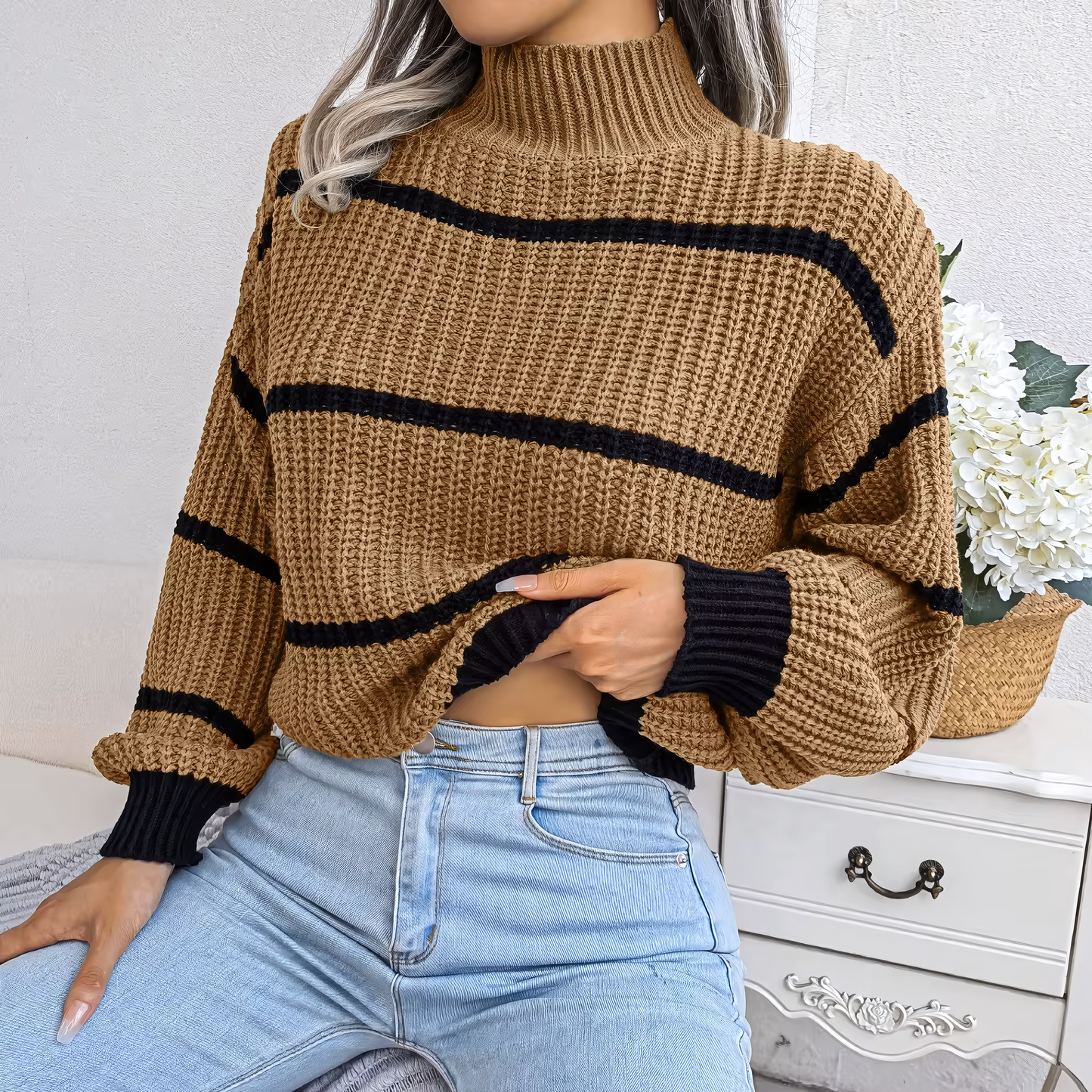 European Style Striped Lantern Sleeve Knitted Pullover