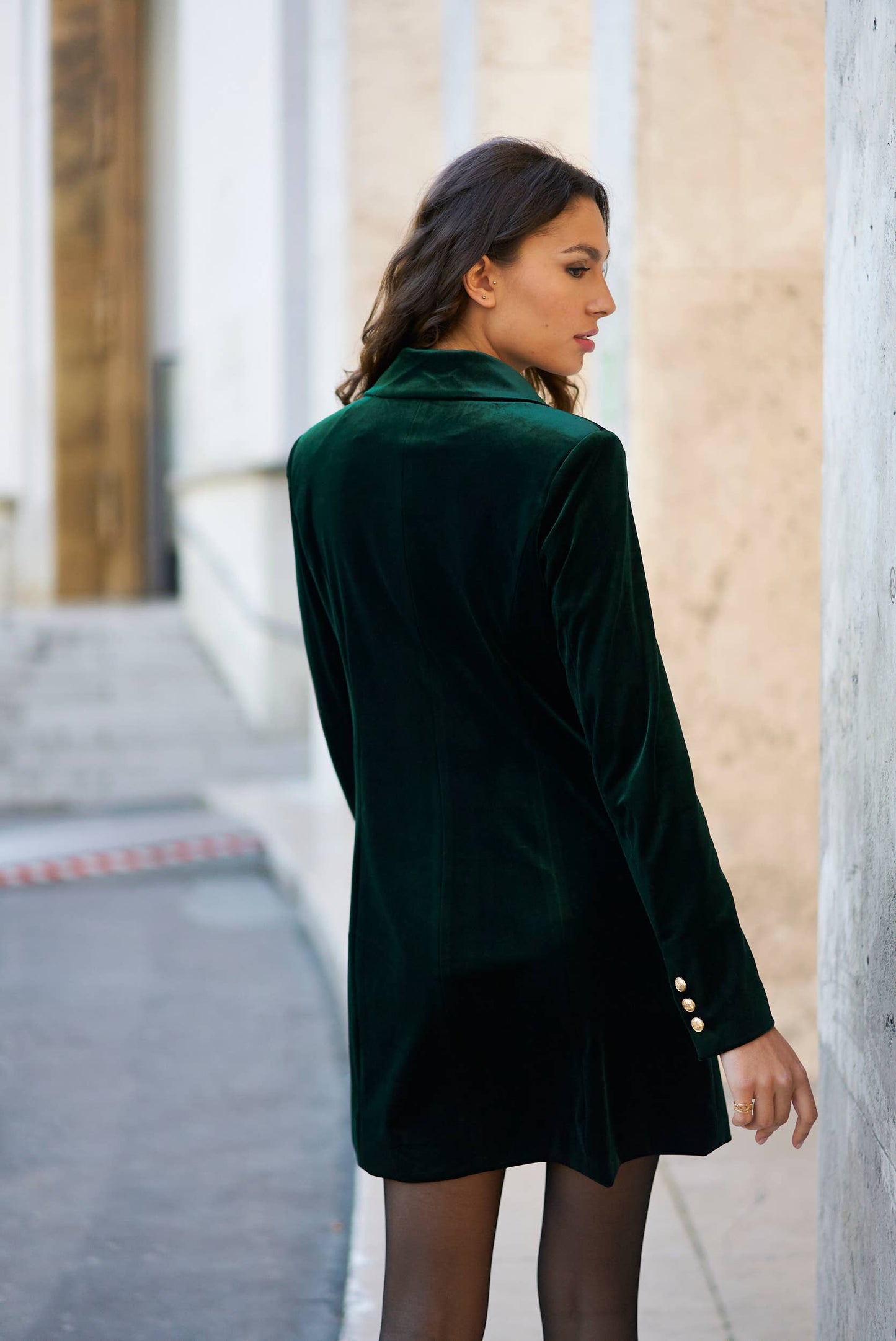 Luxurious Velvet Long-Sleeve Double-Breasted Dress Jacket with Gold Buttons V2020N