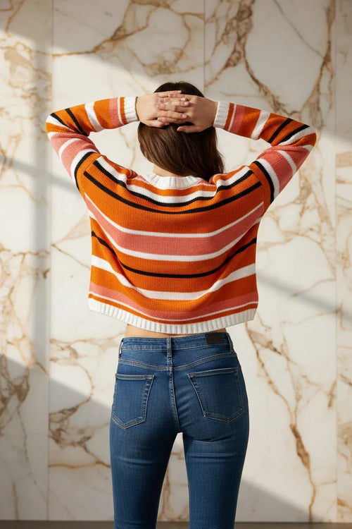 Back view - arms crossed pose