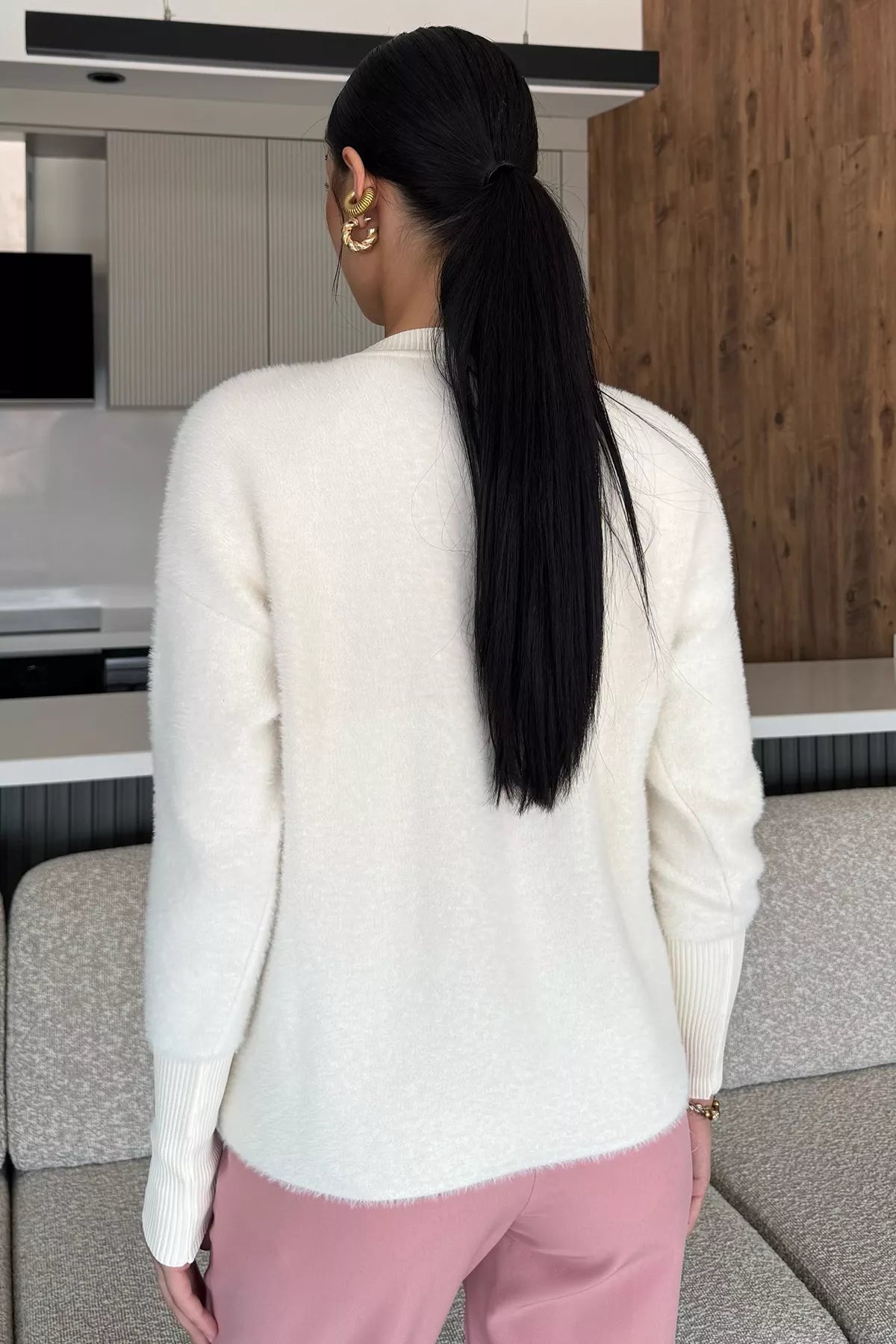 Women's Sequin Embroidered Fluffy Knit Cardigan - Soft, Stylish S-XL Fit