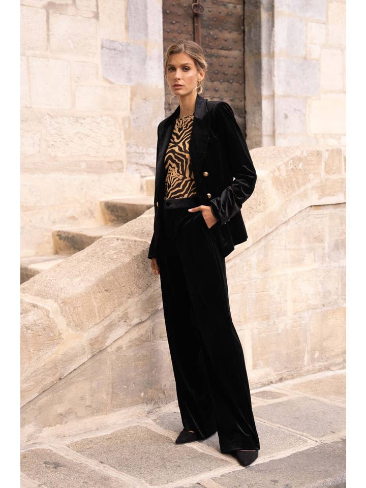 Elegant High-Waisted Straight-Cut Velvet Trousers with Side Pockets, Button Closure