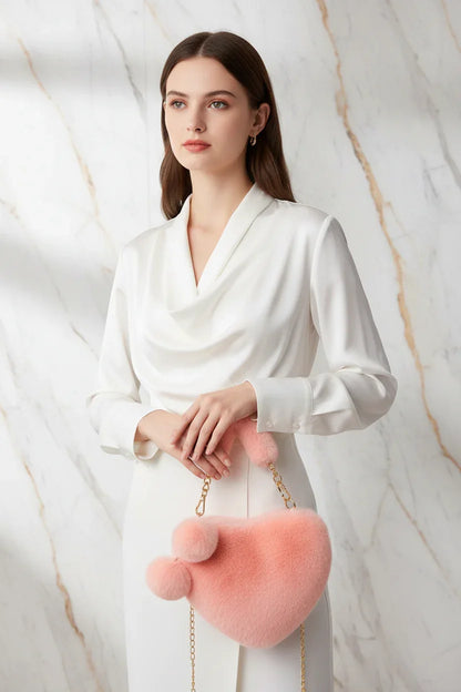 صورة 1 - حمل الحقيبة باليد