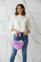 صورة 1 - جينز وسويتر أبيض