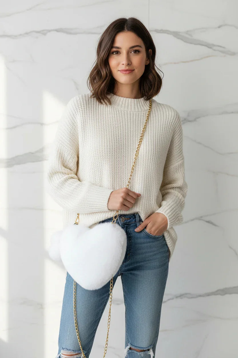 صورة 1 - جينز وسويتر أبيض