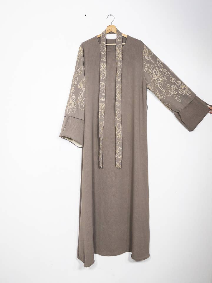 Elegant Floral Embroidered Abaya Dress with Matching Belt and Cream Lining