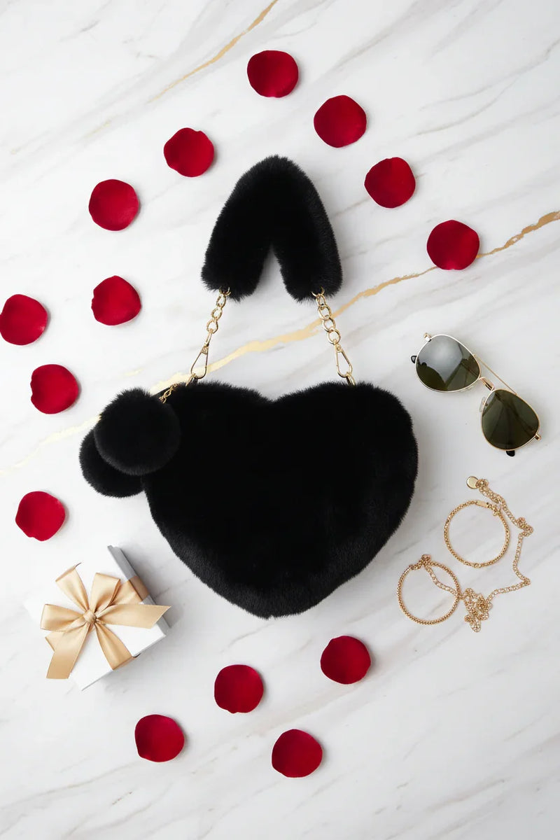 صورة 2 - مع بتلات ورد ونظارة شمسية