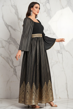 صورة 3 - منظر جانبي أيمن يُظهر الكم المزخرف