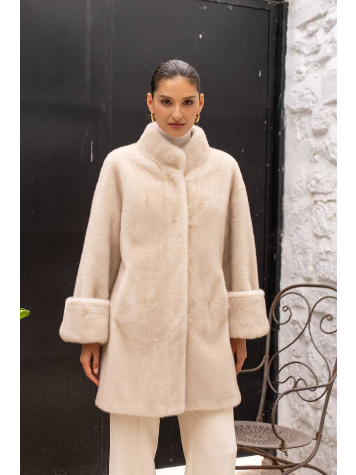 Ultra-Soft Long Faux Fur Coat: Chic Winter Outerwear with Cuffed Sleeves
