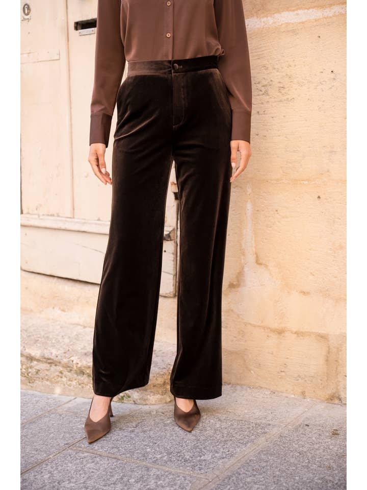 Elegant High-Waisted Straight-Cut Velvet Trousers with Side Pockets, Button Closure