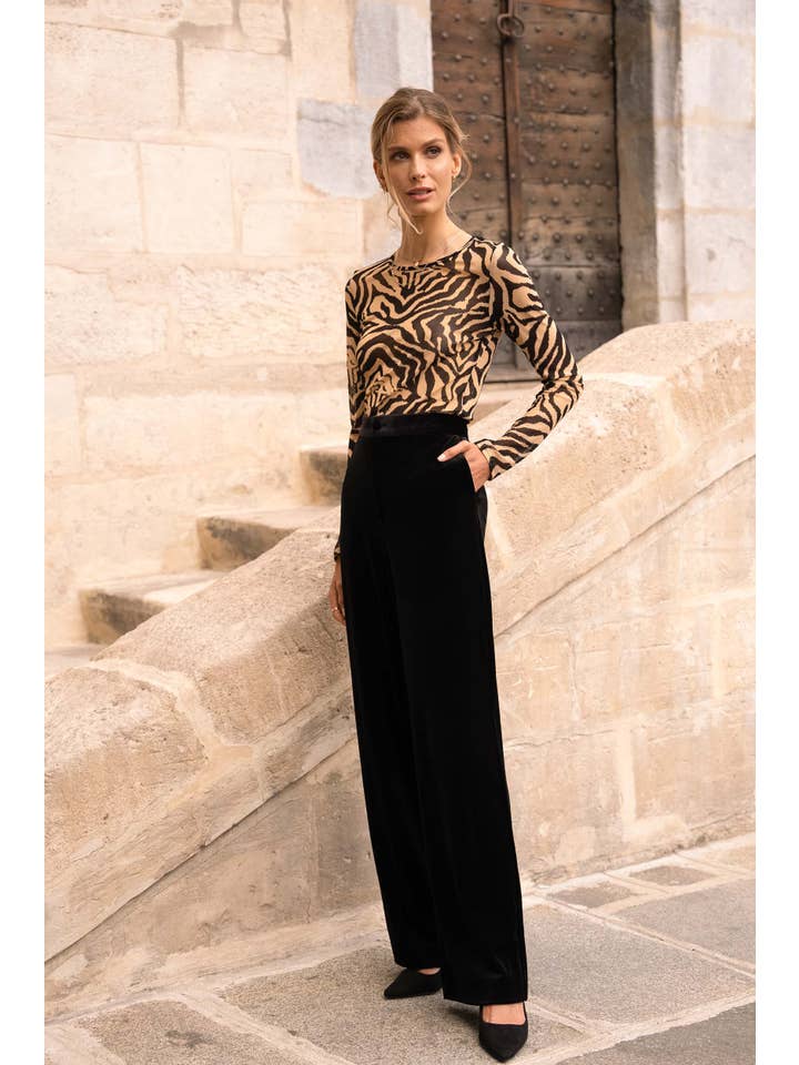 Elegant High-Waisted Straight-Cut Velvet Trousers with Side Pockets, Button Closure