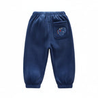 منظر خلفي مع رسمة الديناصور