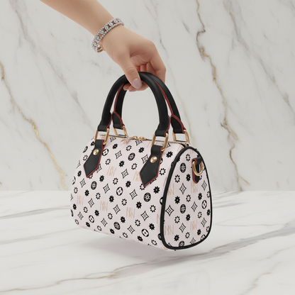 الحقيبة - منظر ثلاثي خلفي