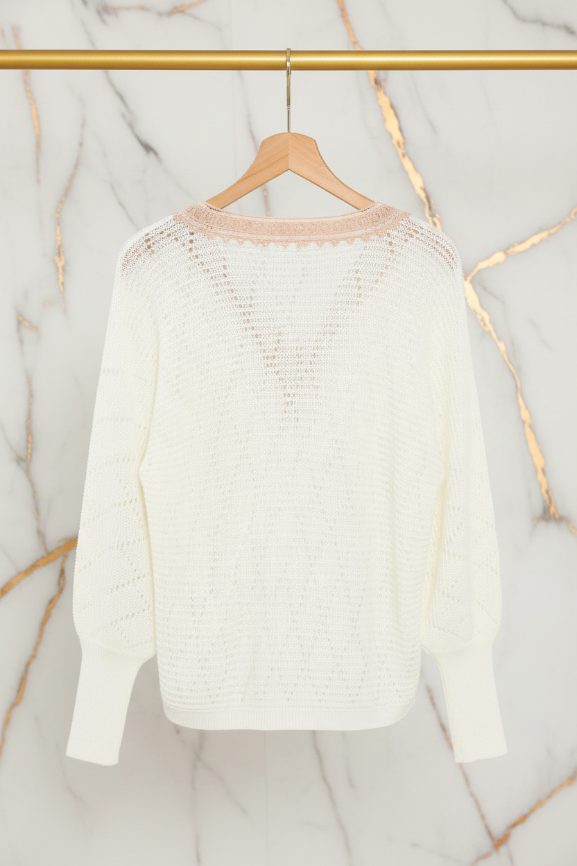 السويتر الأبيض - جانب آخر