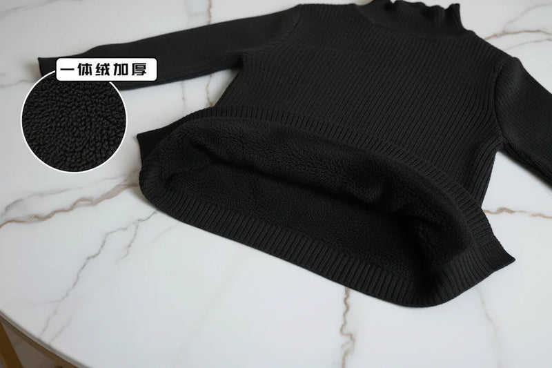 سويتر أسود مبطن - مطوي مع البطانة