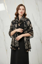 وشاح فاخر على الأكتاف