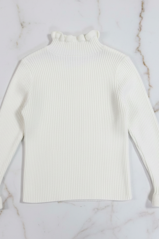 سويتر أبيض - منظر خلفي