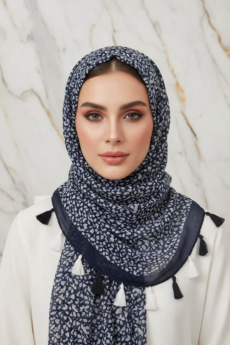 وشاح بأسلوب الحجاب