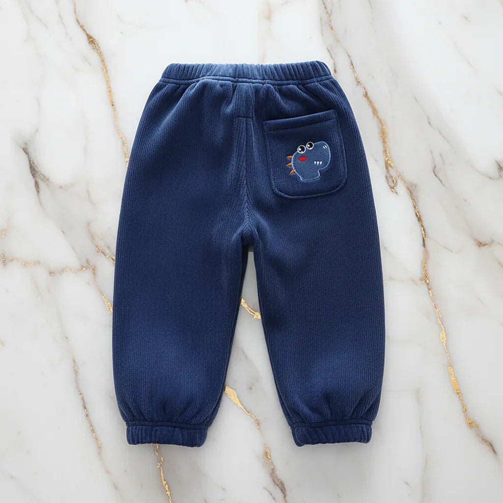 منظر خلفي عن قرب - رسمة الديناصور على الجيب