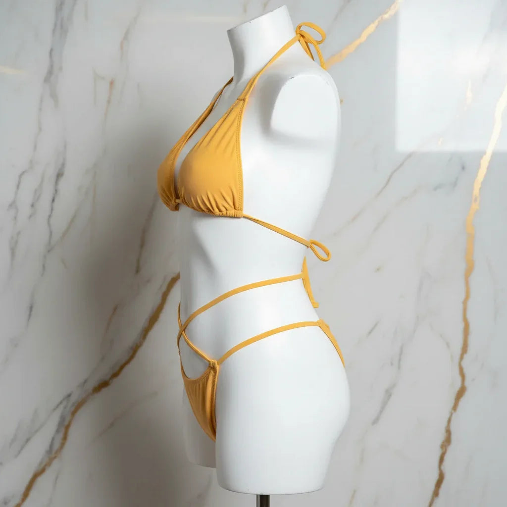 صورة جانبية للطقم