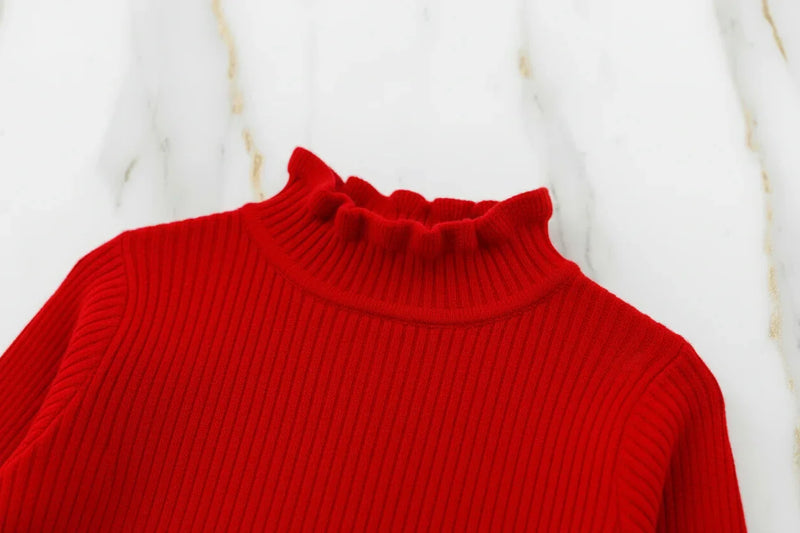 سويتر أحمر مبطن - تفاصيل الياقة