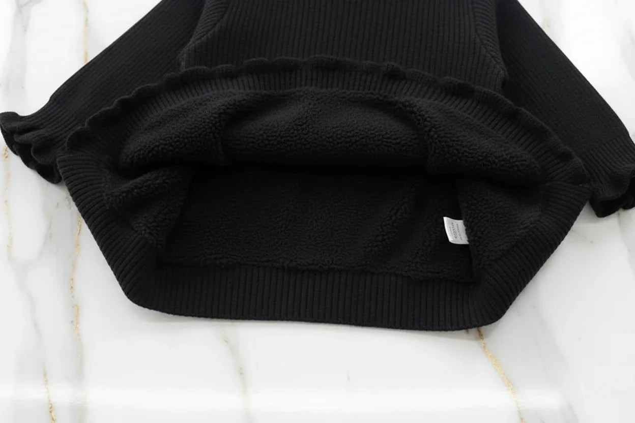 سويتر أسود مبطن - البطانة الفروية