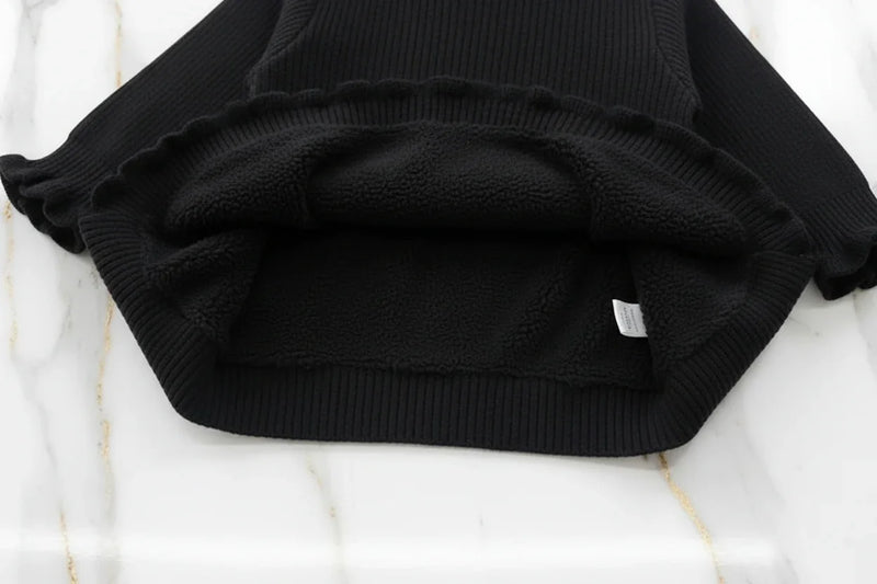 سويتر أسود مبطن - البطانة الفروية