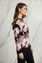 لقطة ثلاثية الأرباع مع العارضة