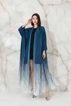 وقفة أنثوية راقية