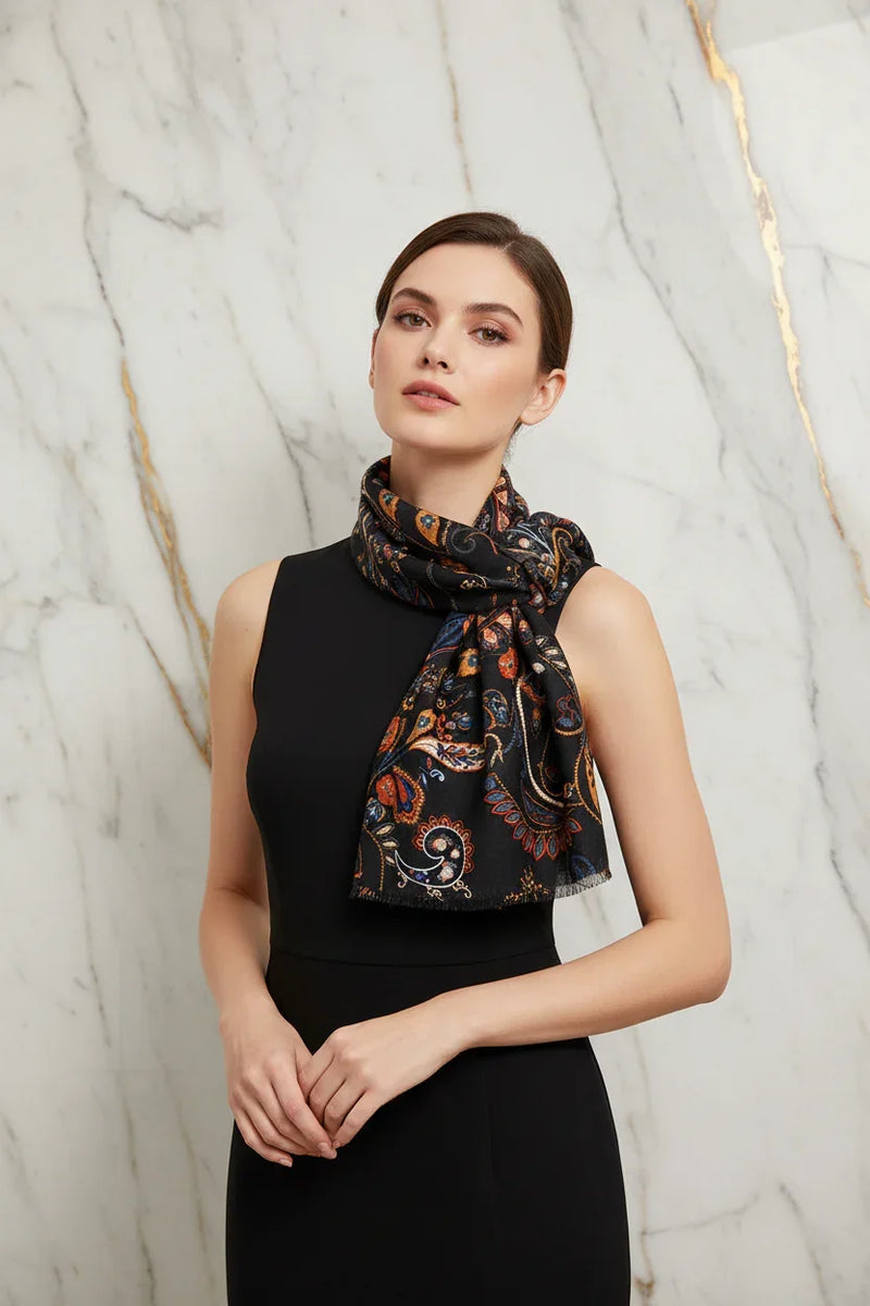 وشاح فاخر بعقدة جانبية