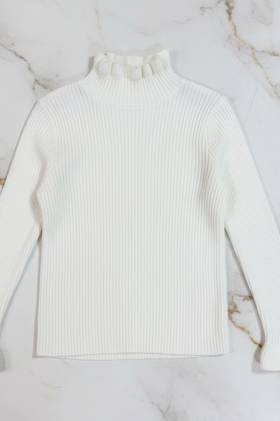 سويتر أبيض - منظر أمامي