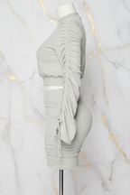 الطقم - منظر جانبي أيمن