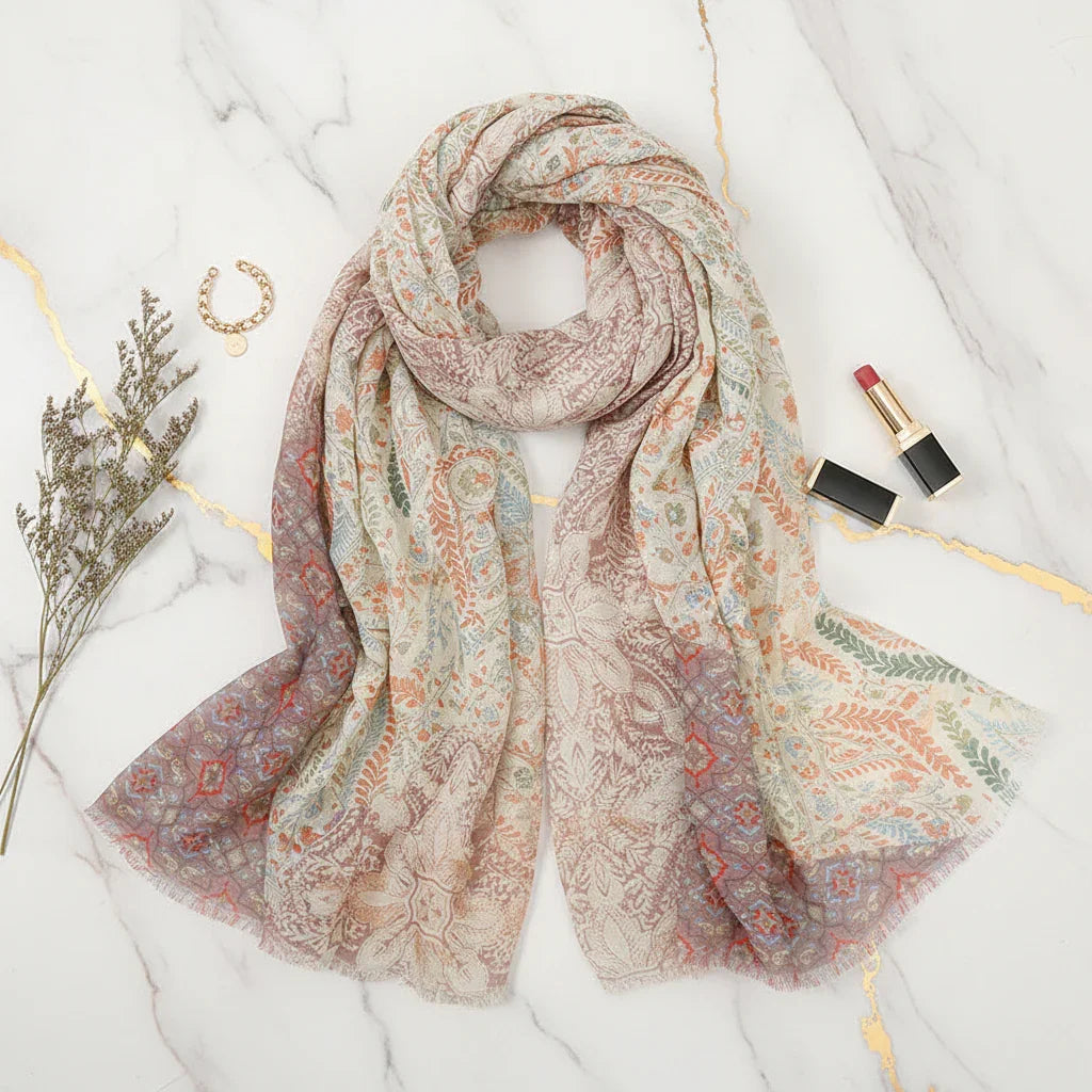 الشال مفرود بالكامل