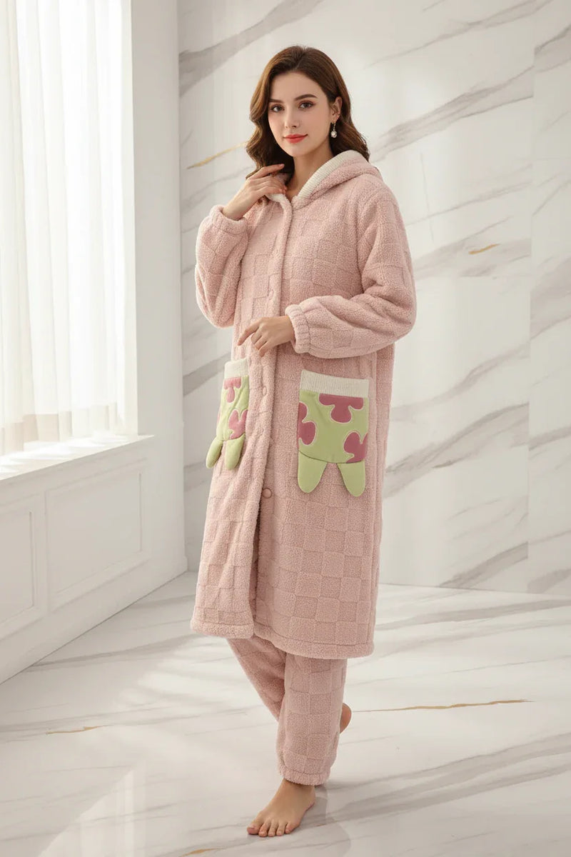 لقطة مقربة للقلنسوة والجيوب