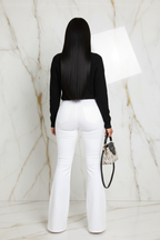 إطلالة خلفية