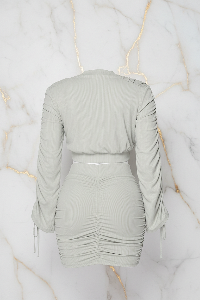 الطقم - منظر جانبي آخر بدون عارضة