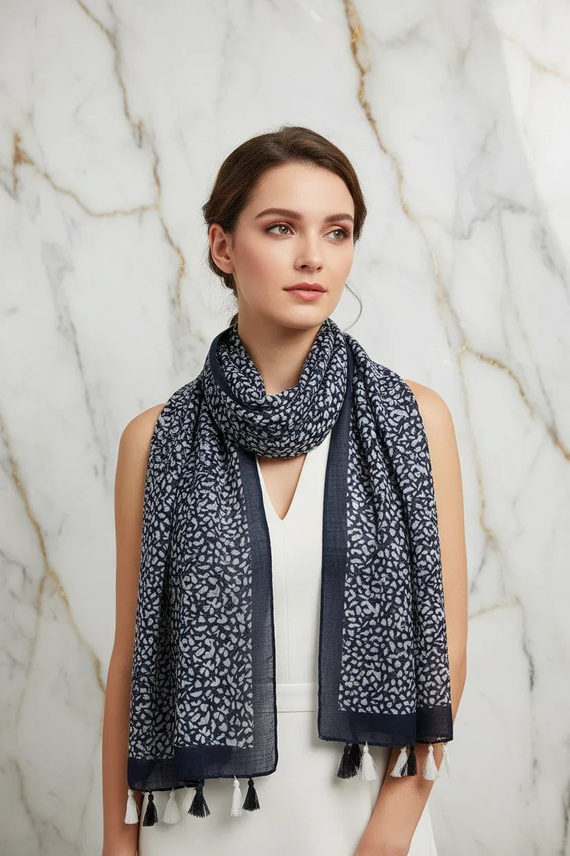 وشاح فاخر حول الرقبة