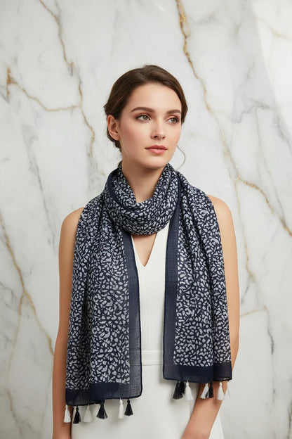 وشاح فاخر حول الرقبة