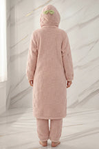 منظر خلفي بزاوية - طويل لما بعد الركبة