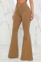 البنطال - منظر ثلاثي أمامي