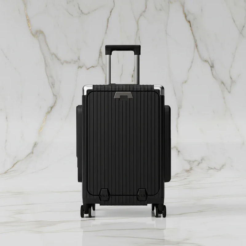 الحقيبة باللون الأسود - منظر أمامي